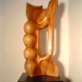 Sculptura Lemn de nuc, 52 cm
colecţia personală - Generaţii I