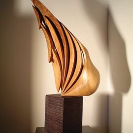 Sculptura Lemn de nuc, 35 cm
colecţie particulară - Pasăre I